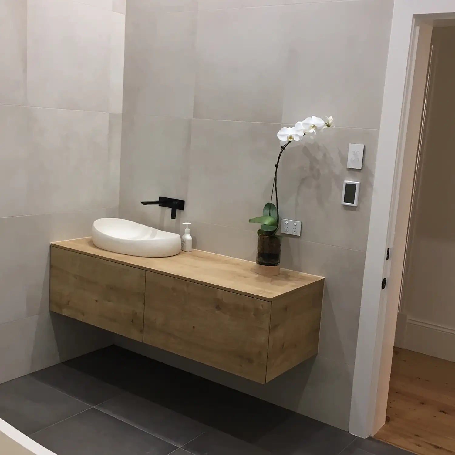 Corona – Stone Composite Basin
