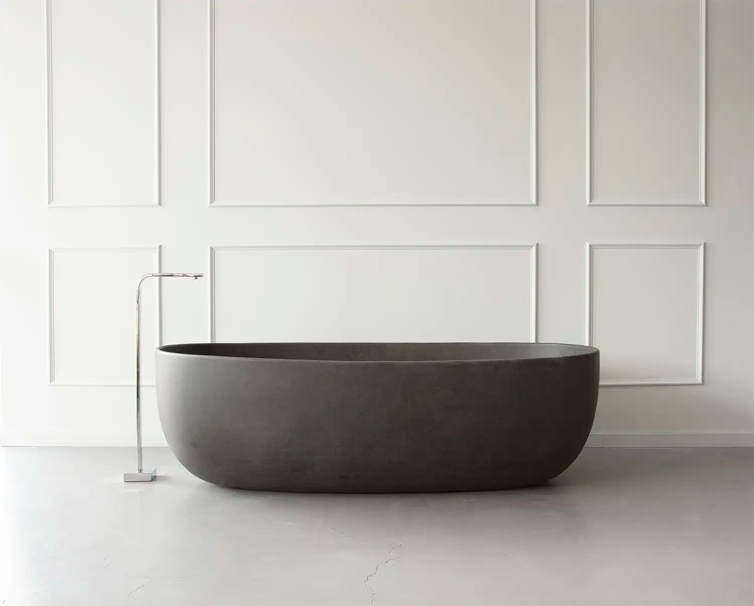 Messina Bath in Dark Grey