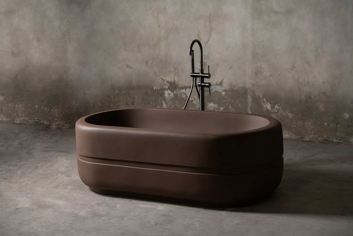 Botero – Stone Composite Bath