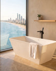 FORMA Freestanding Bath