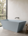 FORMA Freestanding Bath