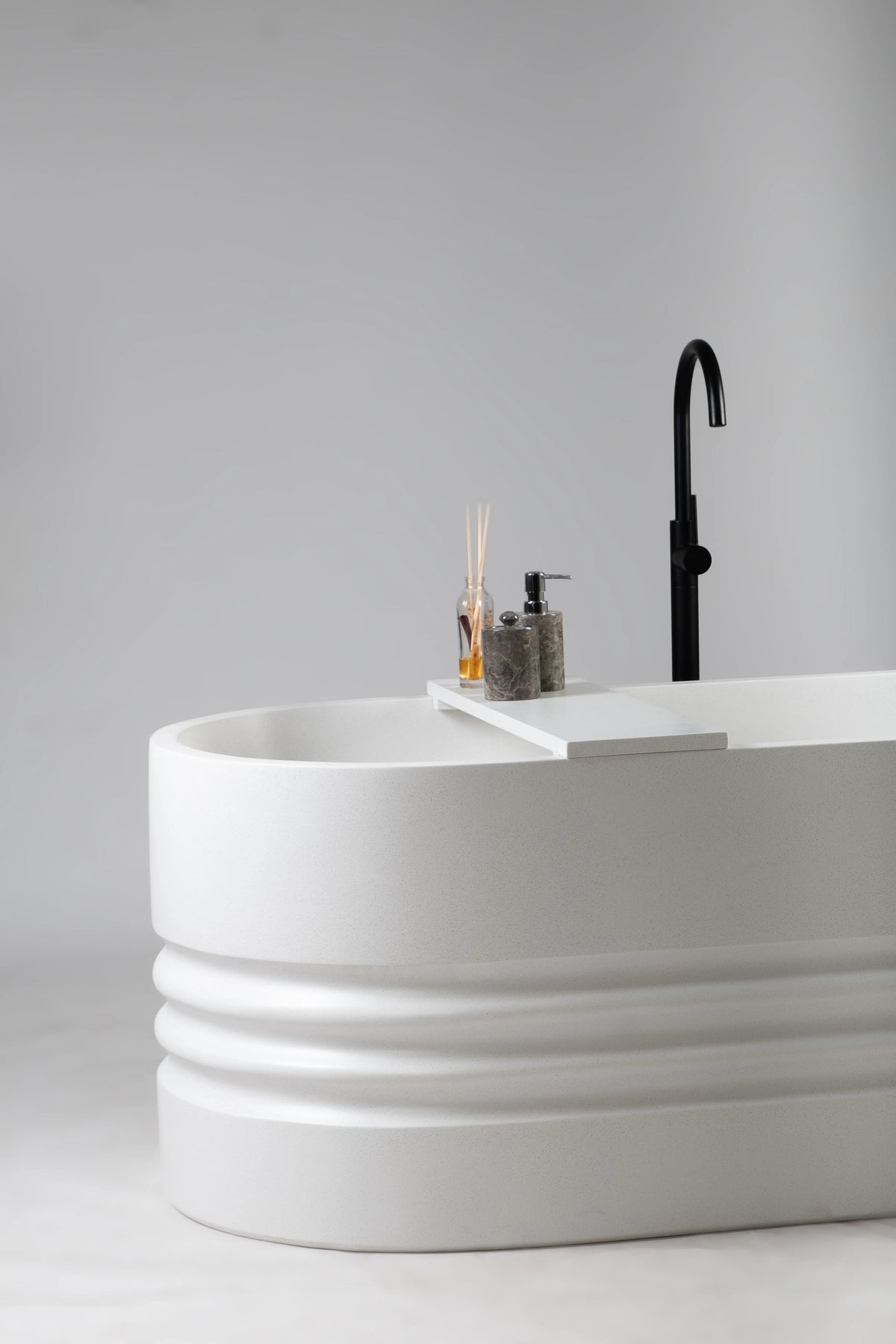 Hopper – Stone Composite Bath