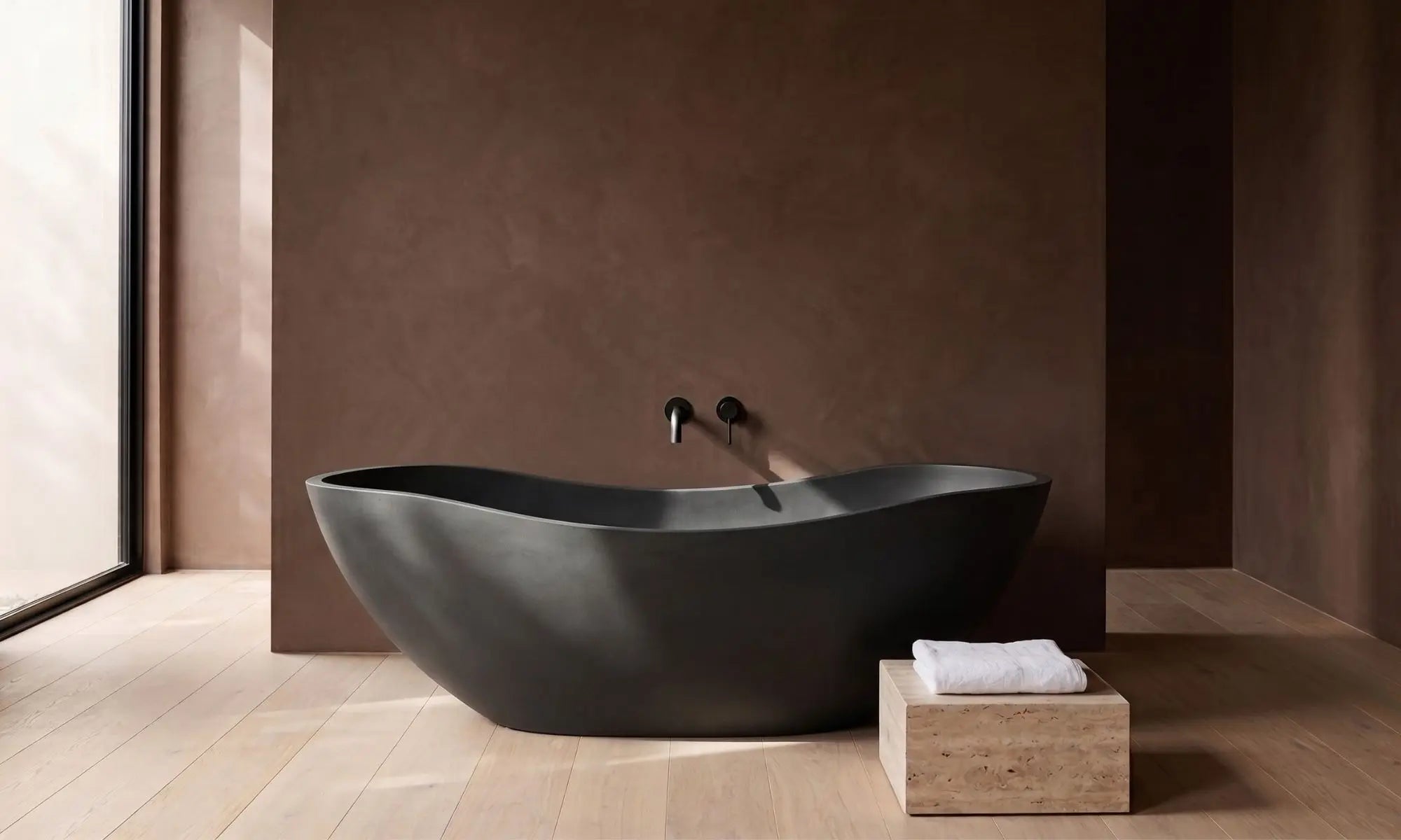 Dali 1700mm Freestanding Stone Composite Bathtub in Solid Black