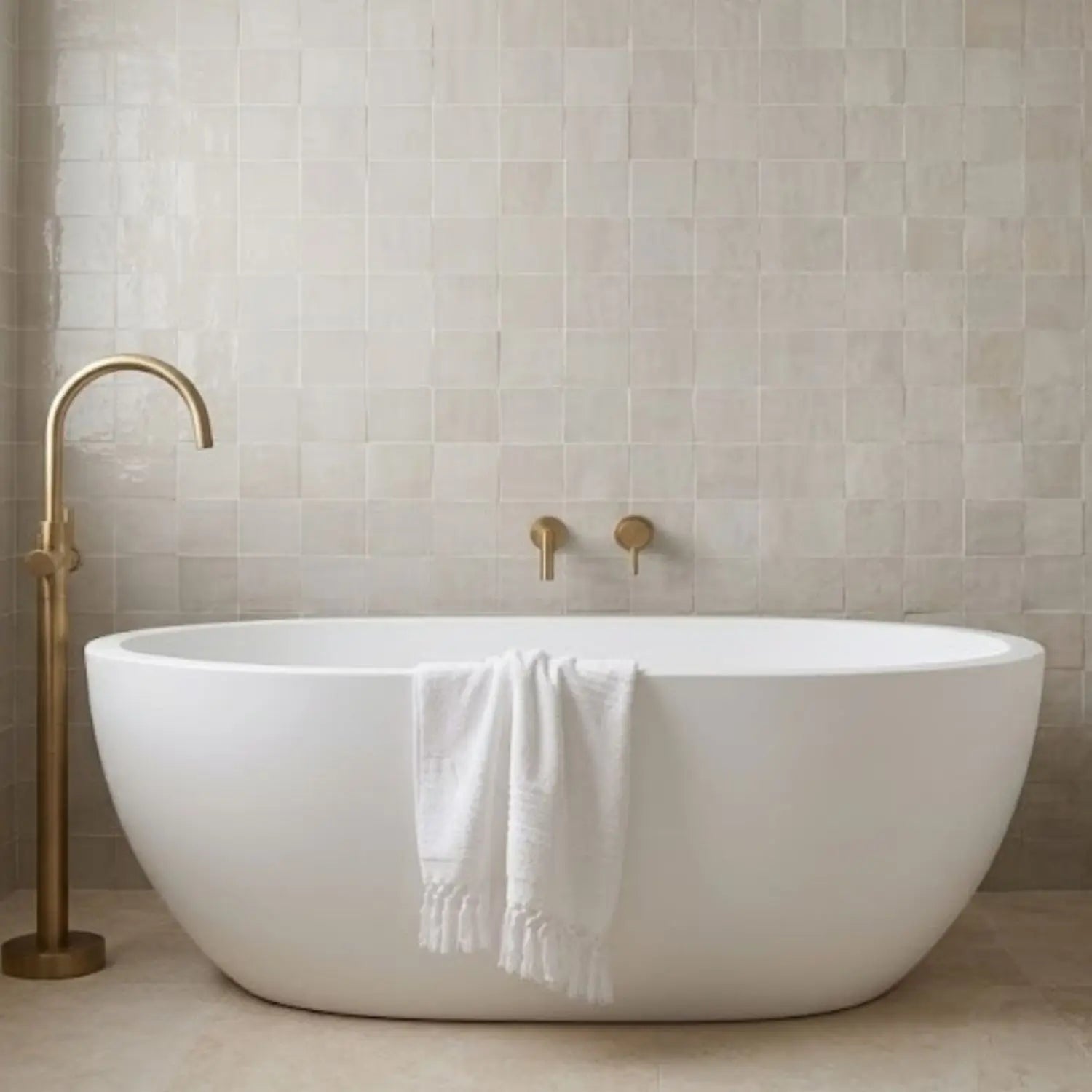 Renoir 1500mm Freestanding Stone Composite Bathtub in White